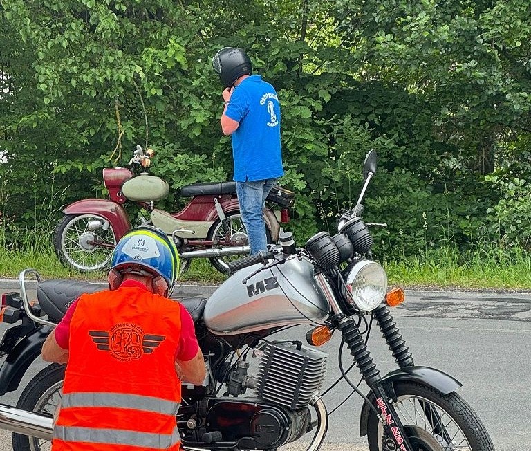 Panne_Mopedtreffen